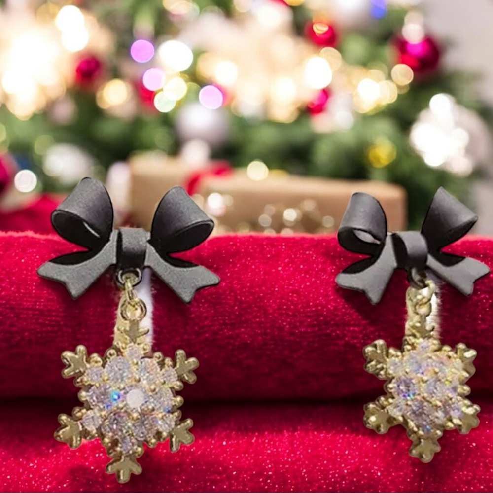 ♥️🆕♥️Black Bow Snowflake Earrings